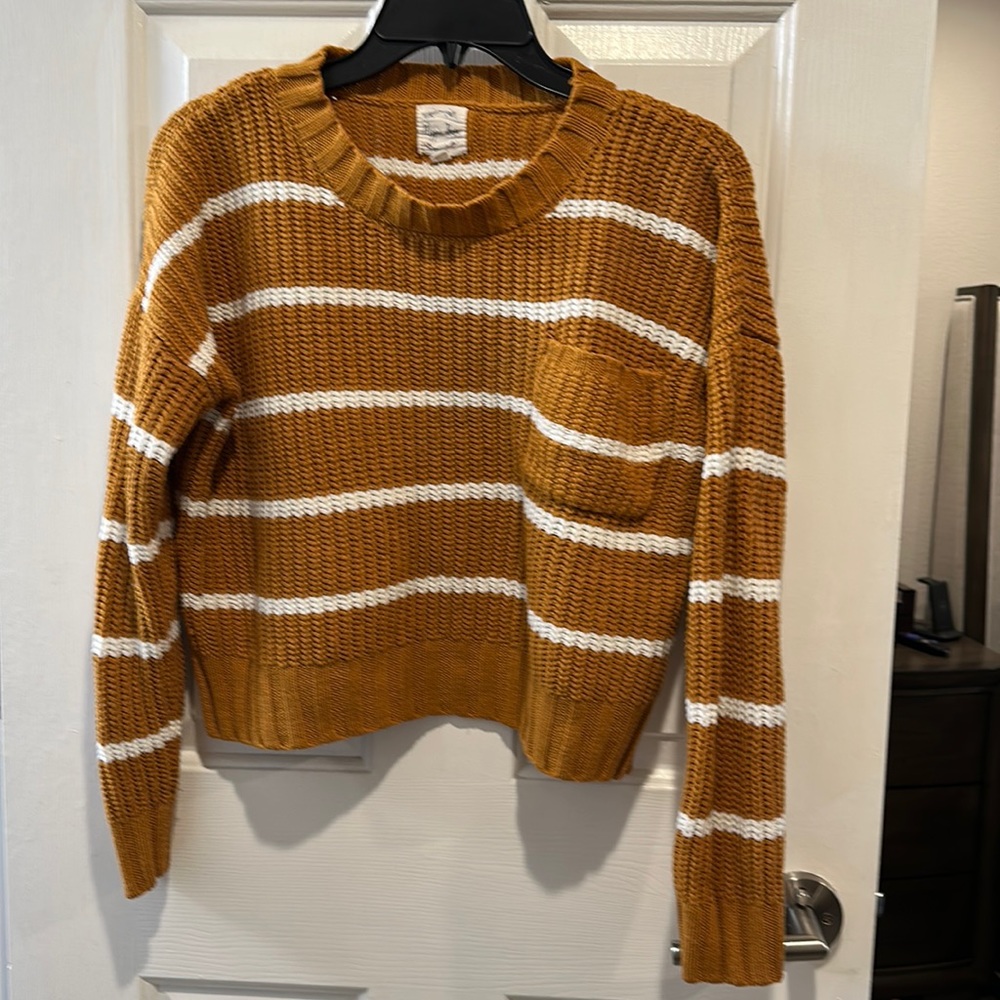Hippie Rose sweater size M